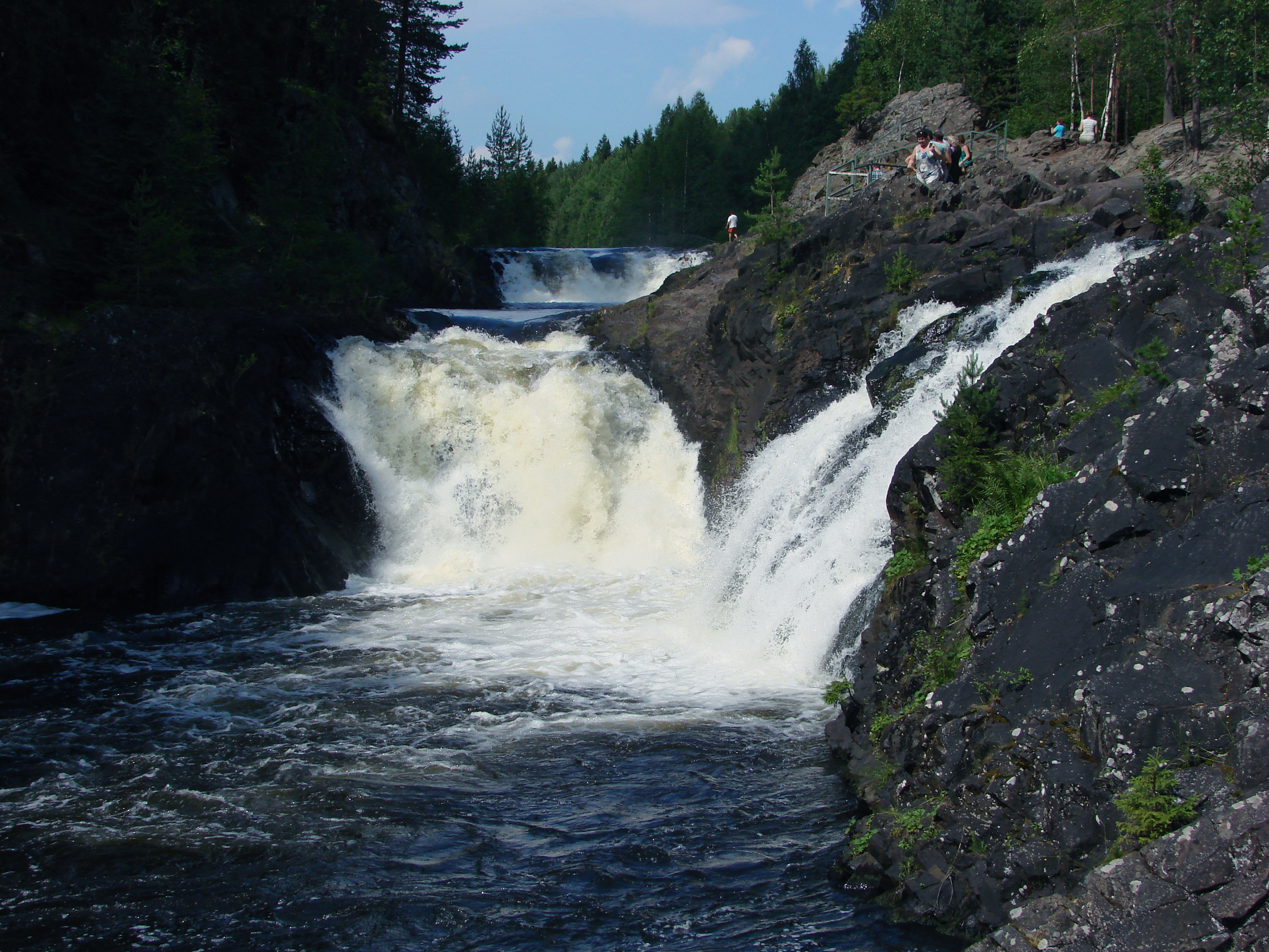 Река суна Кивач