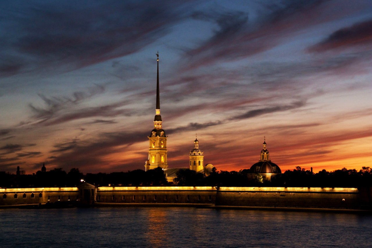 Петропавловский собор зимой СПБ