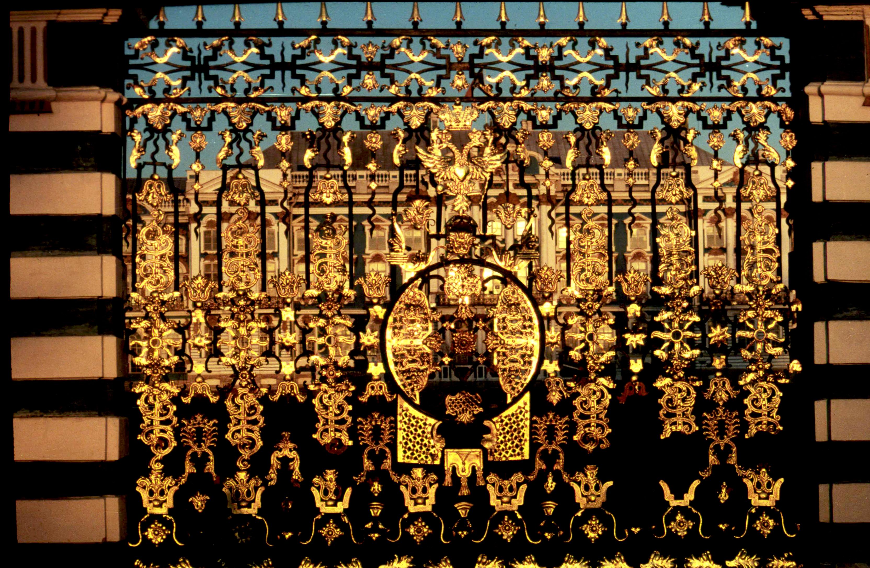 Золотое королевство. Царство золота. Пазл золотой дворец 2000. Князева в. золотое царство. Для вас молодые дворцы золотые во всех городах создают.